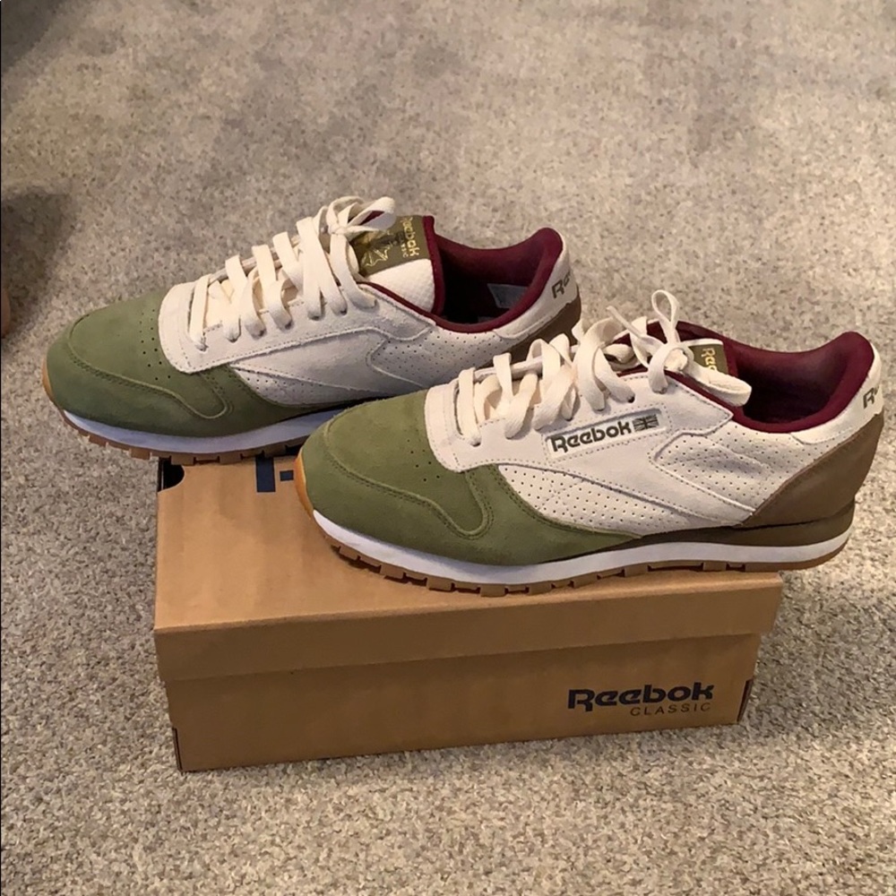 Unisex Reebok sneakers
